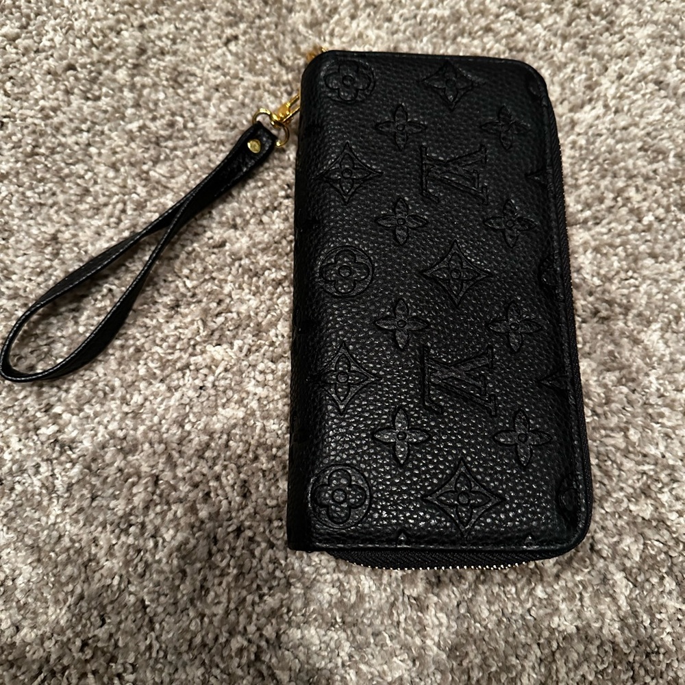 Brand new wristlet